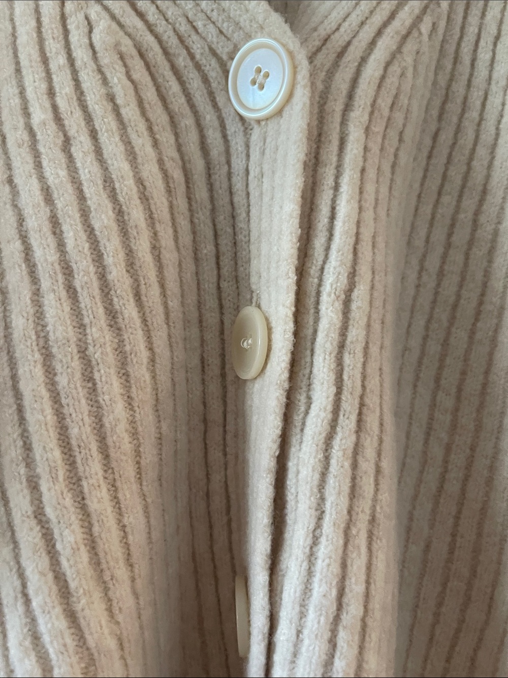 Express Women's Beige Ribbed V-Neck Button Cardigan - Picture 4 of 6